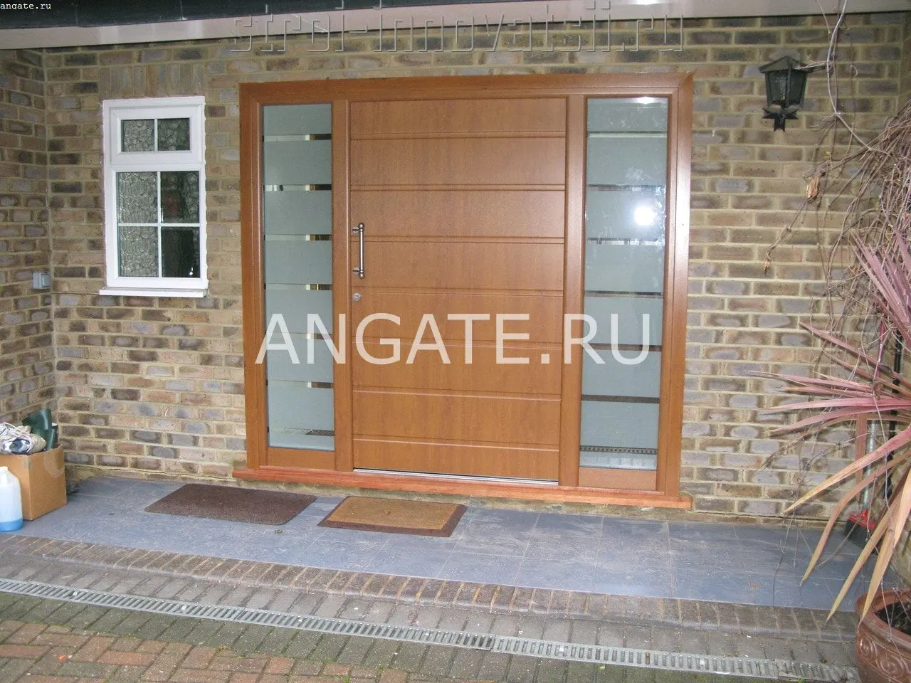 Цена входных деревянных дверей для загородного дома — фото 10