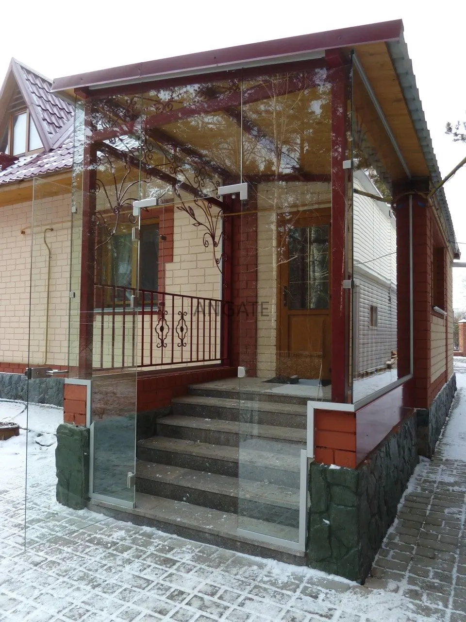 Тамбуры перед входом в дом — устройство и оформление — фото 9